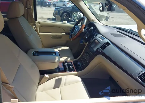 2013 Cadillac Escalade Premium from USA, damaged, VIN 1GYS3CEF0DR104742